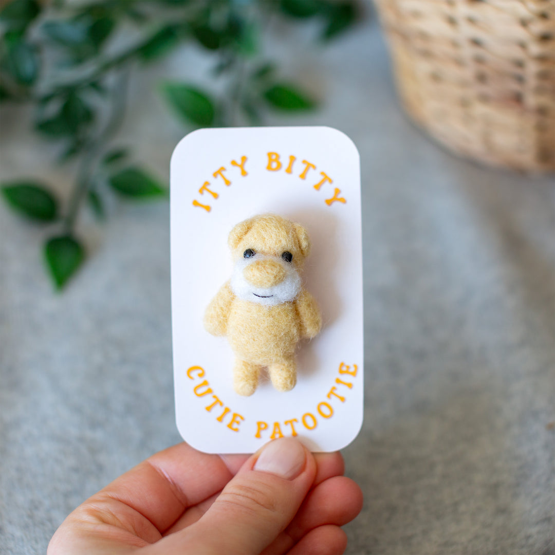 Wedding favor Bear Brooch - Felted light brown Teddy Bear Pin - His and hers babyshower (Copy)