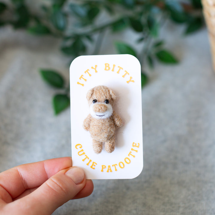 Wedding favor Bear Brooch - Felted light brown Teddy Bear Pin - His and hers babyshower