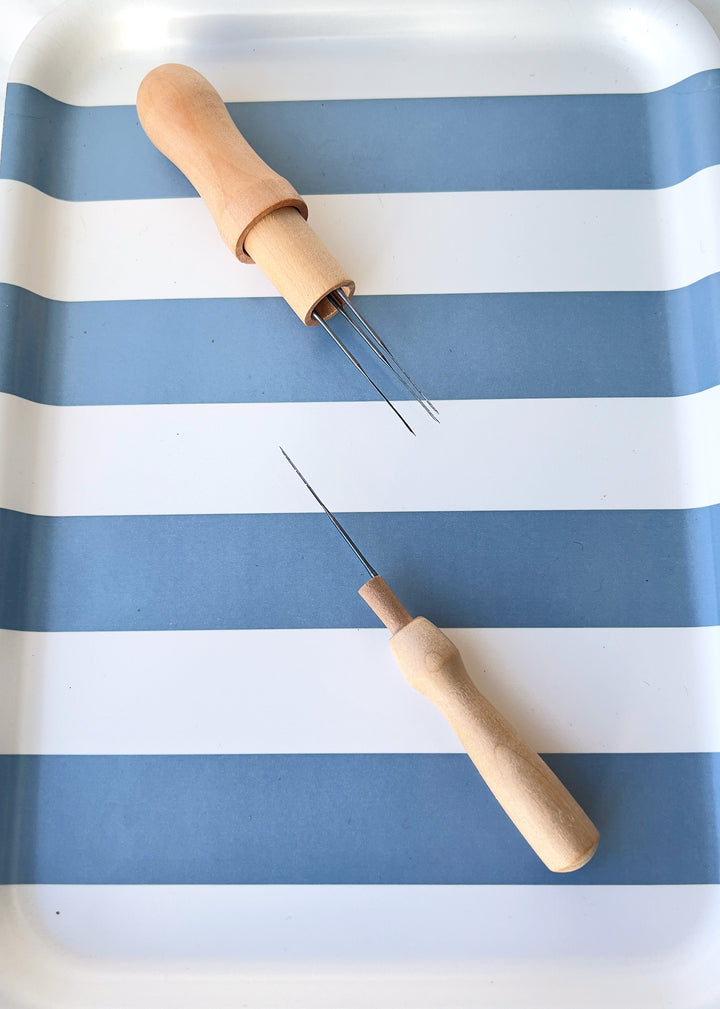 Single Wooden Needle Felting Holder: Ergonomic Wool Felting Tool