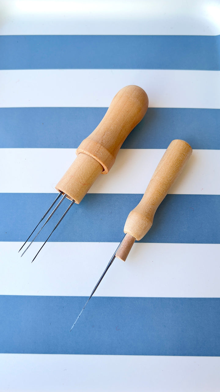 Single Wooden Needle Felting Holder: Ergonomic Wool Felting Tool