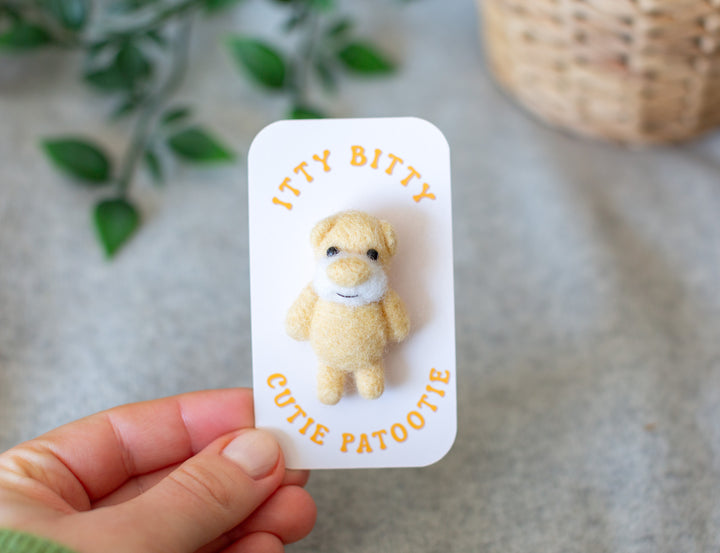 Wedding favor Bear Brooch - Felted light brown Teddy Bear Pin - His and hers babyshower (Copy)