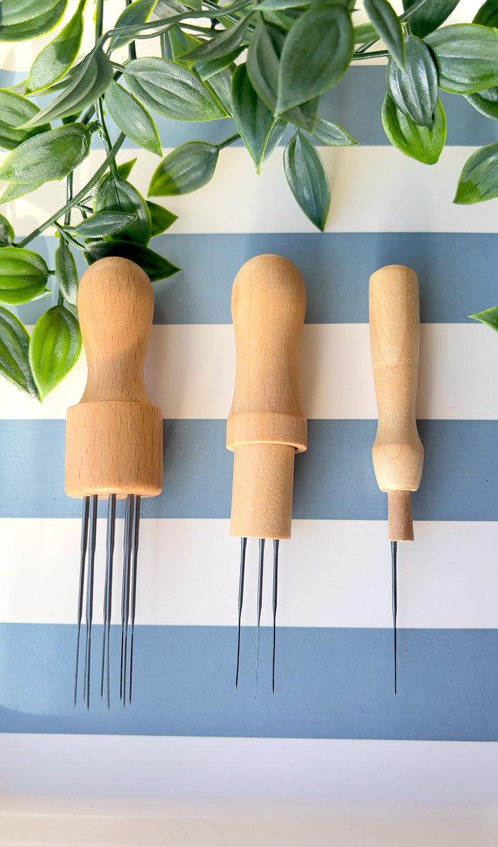 Single Wooden Needle Felting Holder: Ergonomic Wool Felting Tool