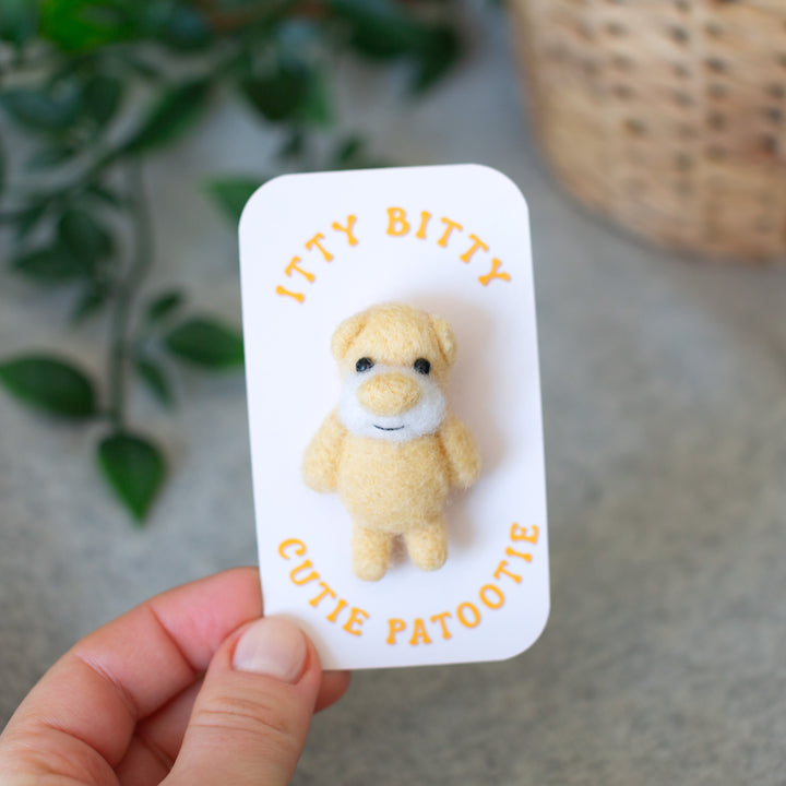 Wedding favor Bear Brooch - Felted light brown Teddy Bear Pin - His and hers babyshower (Copy)