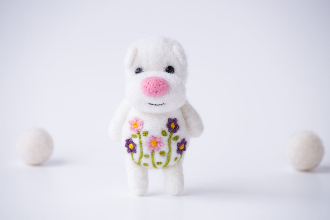 Needle Felted Daisy Bear