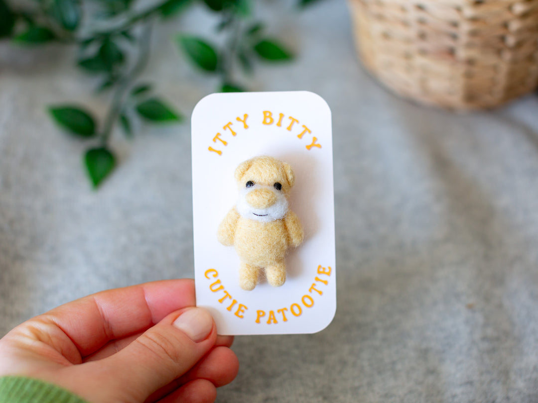 Wedding favor Bear Brooch - Felted light brown Teddy Bear Pin - His and hers babyshower (Copy)